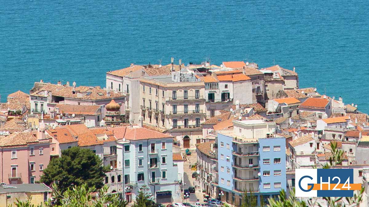 “In Duo” apre la stagione “Musica Libera” a Rodi Garganico per celebrare la donna e la musica “In Duo” apre la stagione “Musica Libera” a Rodi Garganico per celebrare la donna e la musica