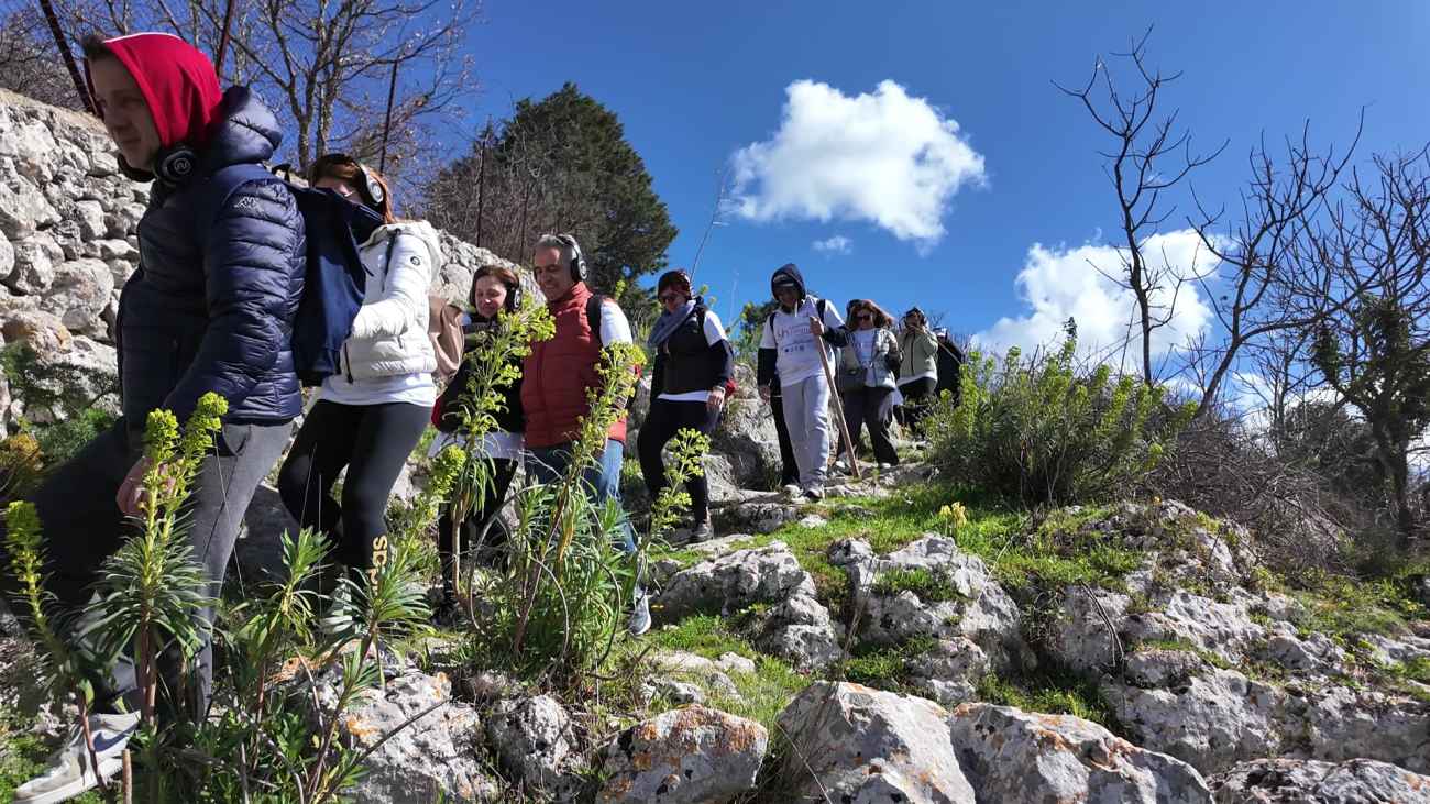 Da mezza Italia al Gargano con le cuffiette wireless: il successo di ‘Unlimited Hiking’ Da mezza Italia al Gargano con le cuffiette wireless: il successo di ‘Unlimited Hiking’