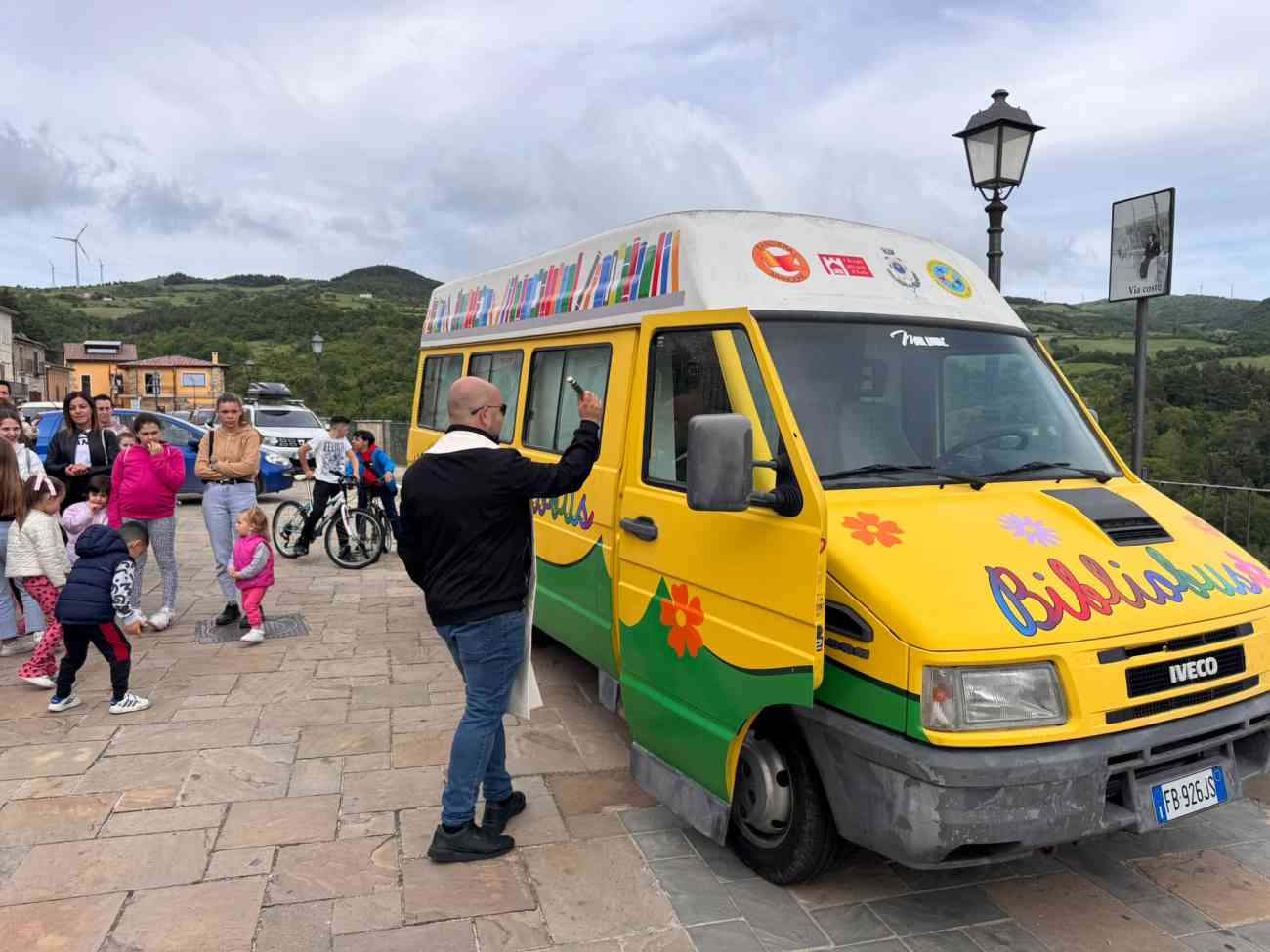 Inaugurata a Roseto Valfortore la Bibliobus: un nuovo spazio culturale itinerante per la comunità Inaugurata a Roseto Valfortore la Bibliobus: un nuovo spazio culturale itinerante per la comunità