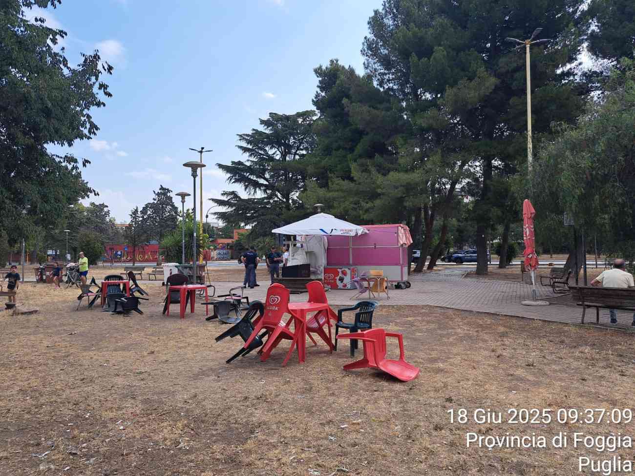 Foggia, rimosso chiosco abusivo a Parco San Felice Foggia, rimosso chiosco abusivo a Parco San Felice