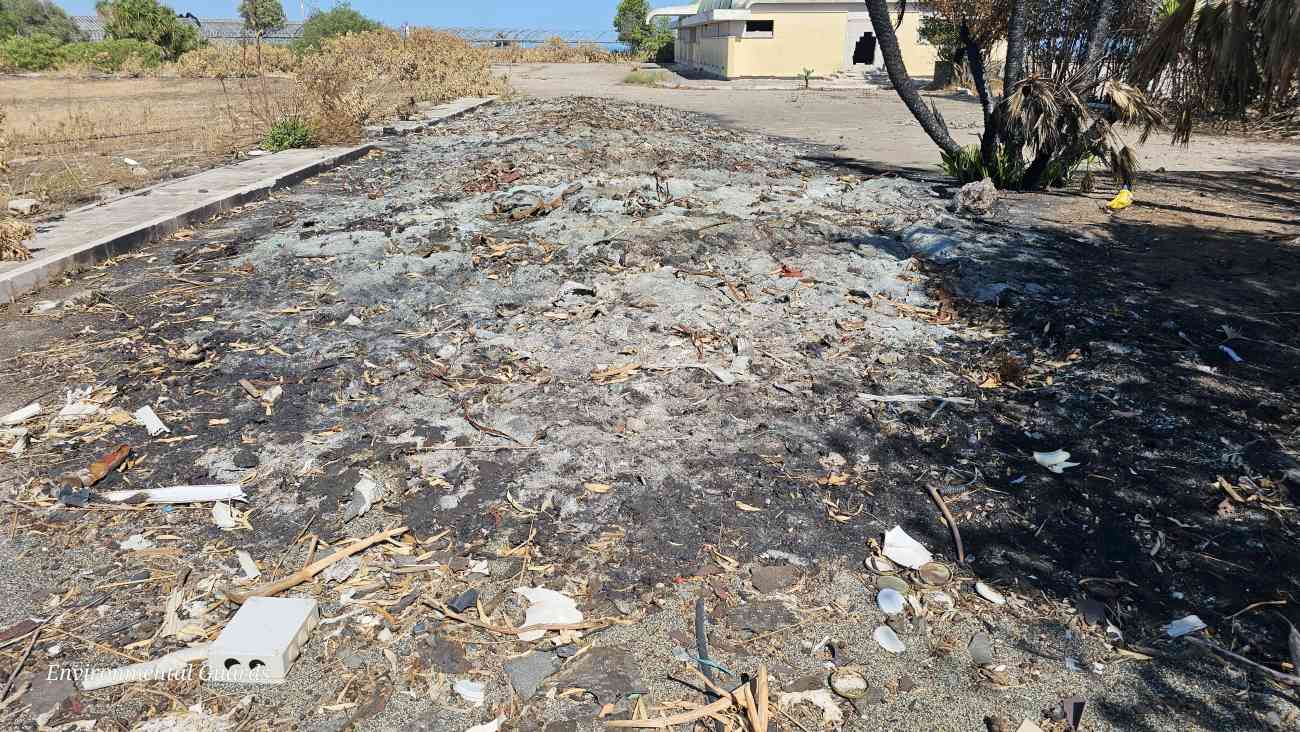 Manfredonia, ecoballe distrutte dalle fiamme a Monte Aquilone Manfredonia, ecoballe distrutte dalle fiamme a Monte Aquilone