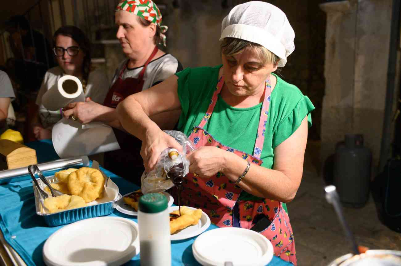 Migliaia di turisti a Vico del Gargano per l’Art Street nel Borgo Migliaia di turisti a Vico del Gargano per l’Art Street nel Borgo