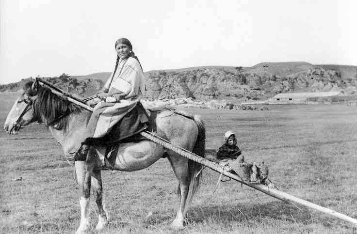 San Menaio, gli Indiani a Villa Santovito. Giorgio Salvatori presenta “Il Cerchio Sacro dei Sioux” San Menaio, gli Indiani a Villa Santovito. Giorgio Salvatori presenta “Il Cerchio Sacro dei Sioux”