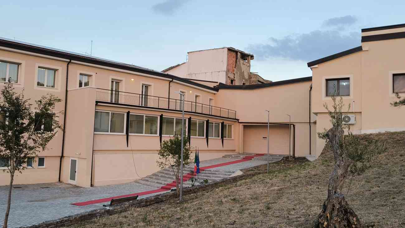 Candela, inaugurato il polo sociosanitario di Villa Torre Bianca Candela, inaugurato il polo sociosanitario di Villa Torre Bianca