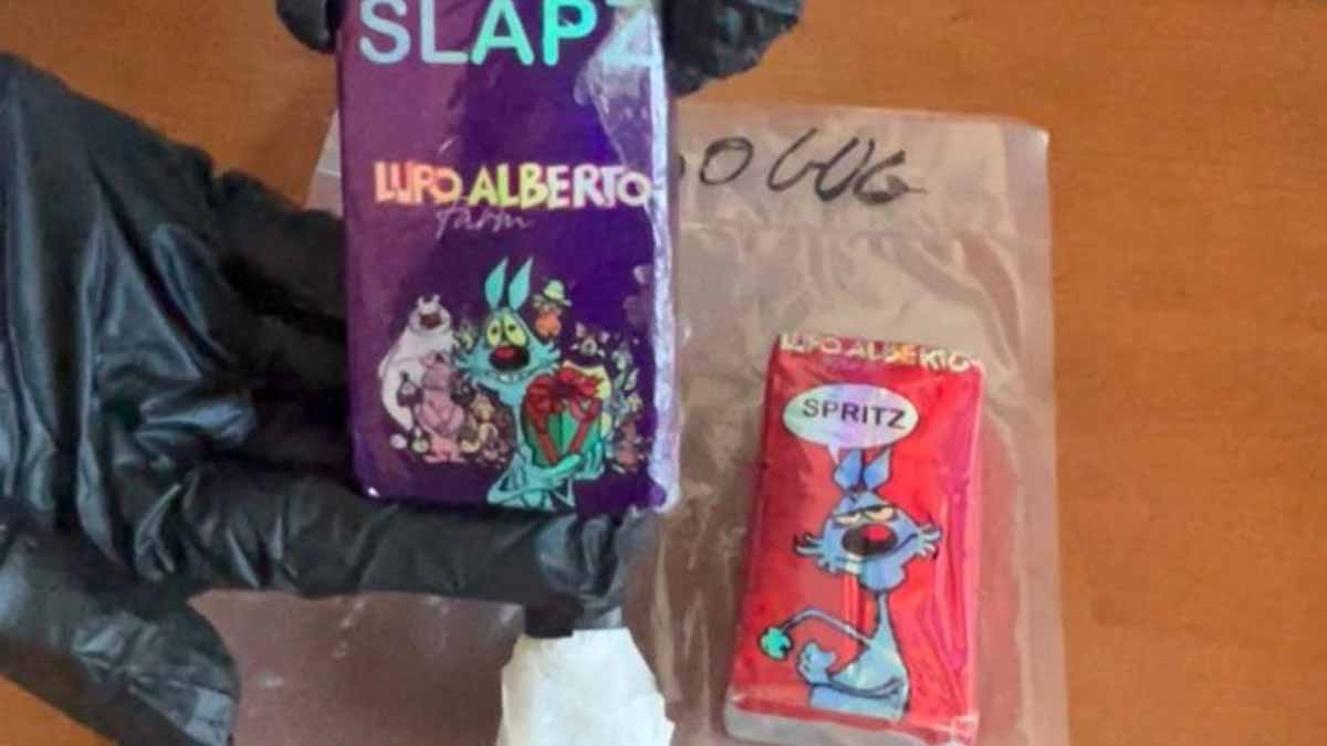 Termoli, sequestrati stupefacenti confezionati con immagini di Lupo Alberto Termoli, sequestrati stupefacenti confezionati con immagini di Lupo Alberto