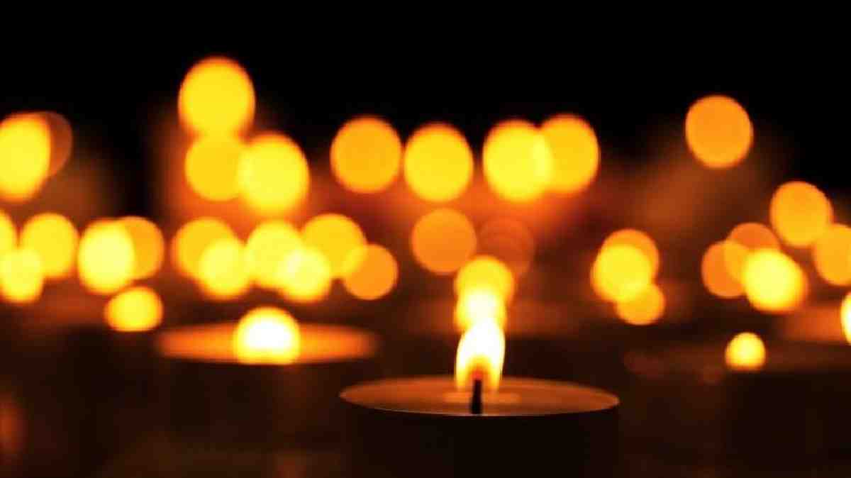 A Foggia un concerto immerso nella magia di centinaia di candele A Foggia un concerto immerso nella magia di centinaia di candele