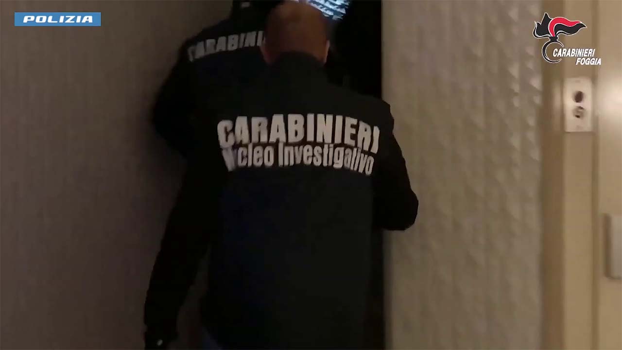 San Nicandro Garganico: colpi a farmacia e supermercato, arrestato un 29enne San Nicandro Garganico: colpi a farmacia e supermercato, arrestato un 29enne