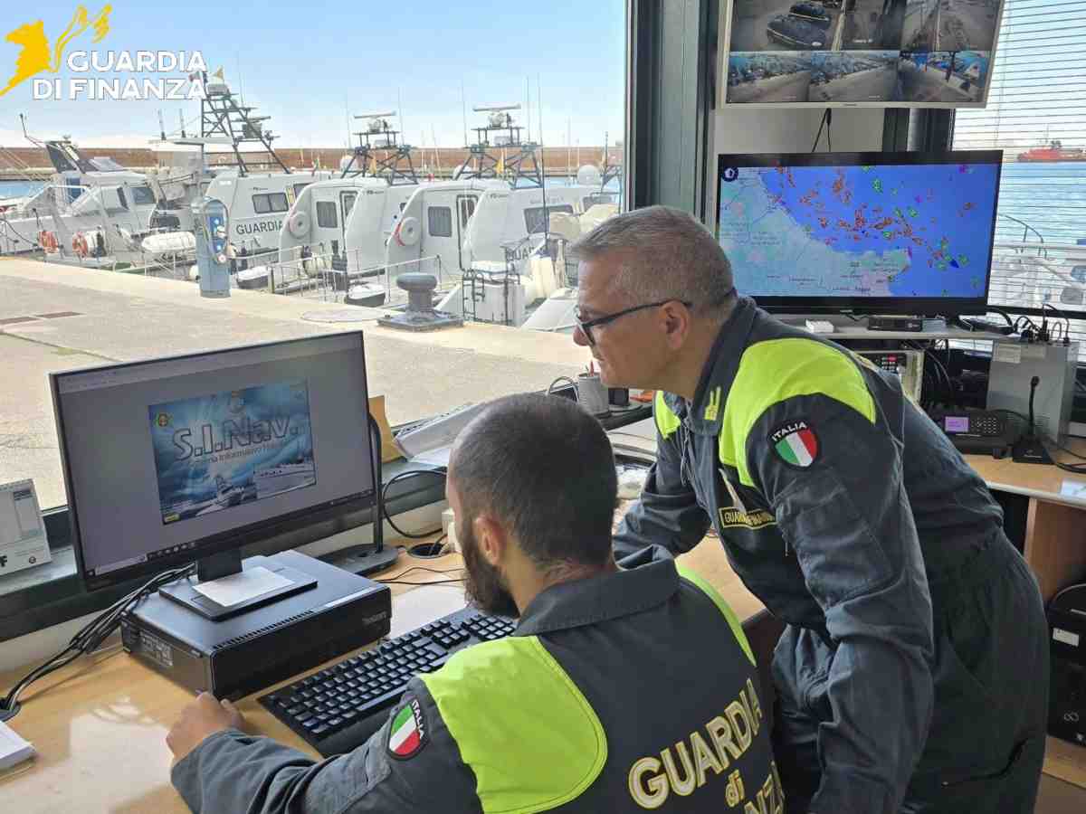 Usava gasolio destinato alla pesca per l’auto privata: colto in flagranza Usava gasolio destinato alla pesca per l’auto privata: colto in flagranza