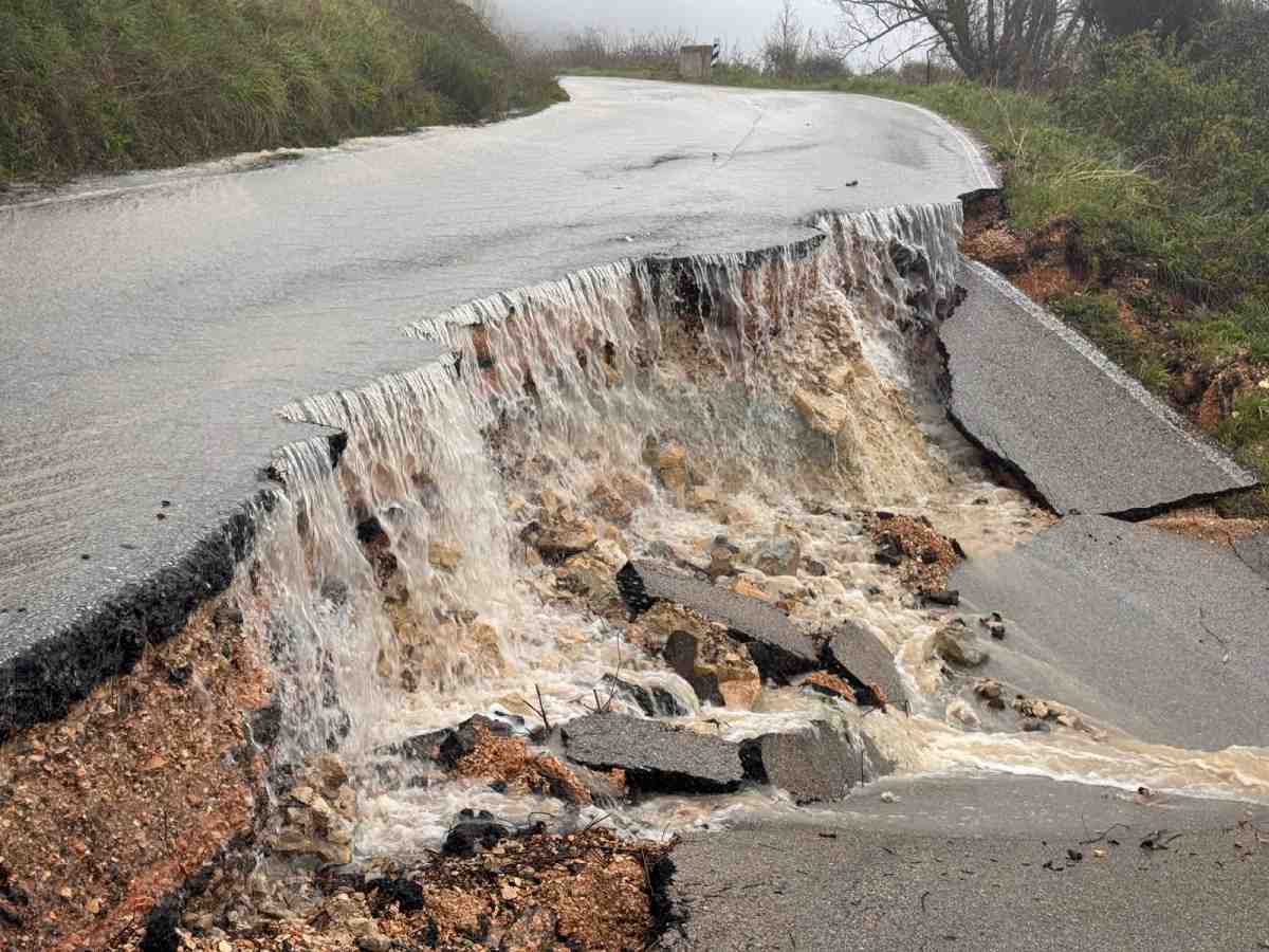 Emergenza maltempo a Roseto Valfortore: Protezione Civile in azione senza sosta Emergenza maltempo a Roseto Valfortore: Protezione Civile in azione senza sosta