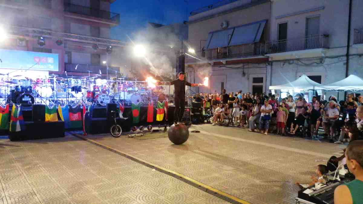 Manfredonia celebra la “Giornata Mondiale del Rifugiato”: storie, immagini e voci dell’accoglienza Manfredonia celebra la “Giornata Mondiale del Rifugiato”: storie, immagini e voci dell’accoglienza