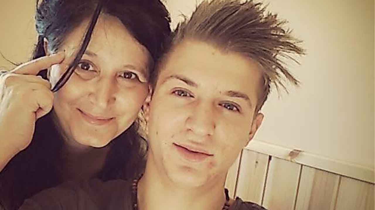 Accoltellato per aver difeso una donna a San Nicandro Garganico: il 28enne è fuori pericolo Accoltellato per aver difeso una donna a San Nicandro Garganico: il 28enne è fuori pericolo