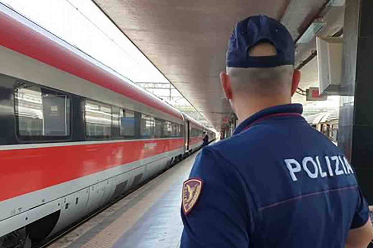 Molestie sul treno e furto in stazione a Foggia: donna arrestata dopo false generalità Molestie sul treno e furto in stazione a Foggia: donna arrestata dopo false generalità